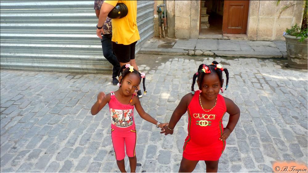 Enfants dans la rue